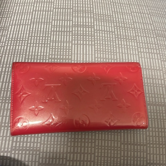 Louis Vuitton Sarah coral pink  Vernise Wallet- stunning - - Picture 4 of 8